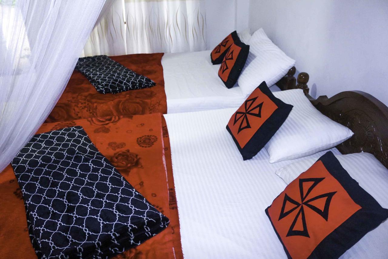 אלה Yoho Chamith Homestay מראה חיצוני תמונה