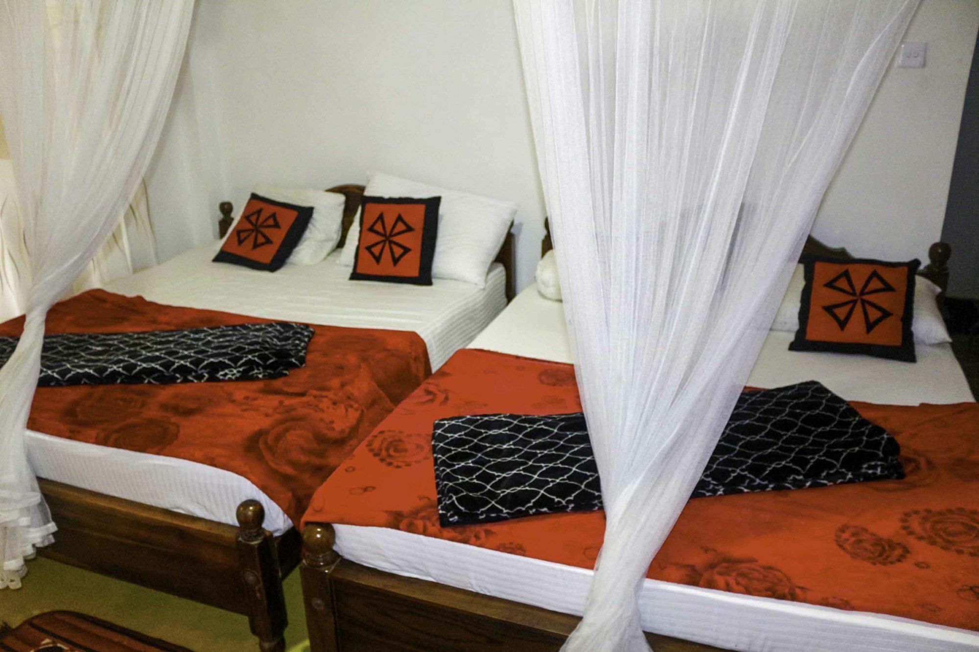 אלה Yoho Chamith Homestay מראה חיצוני תמונה